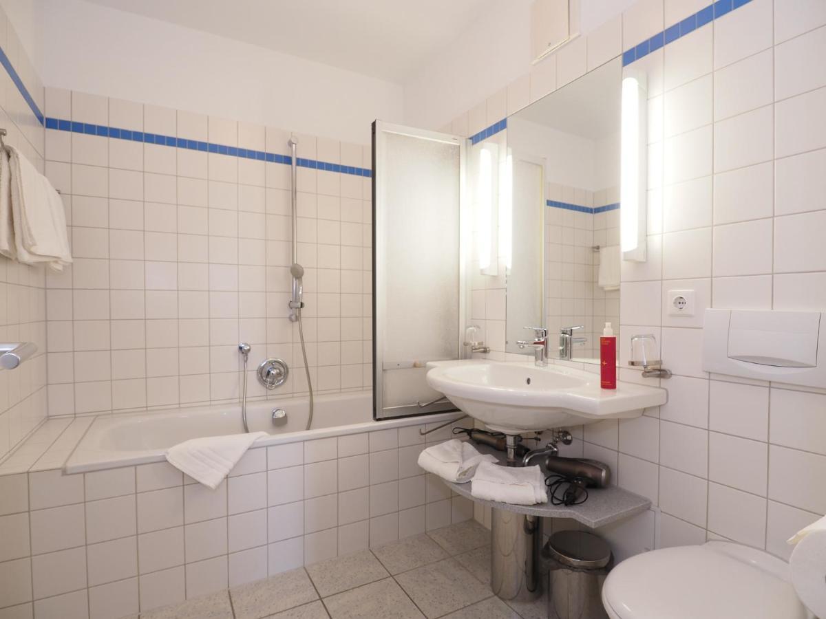 Kaiservillen Heringsdorf - Ferienwohnung Mit 2 Schlafzimmern Und Balkon D213 ภายนอก รูปภาพ